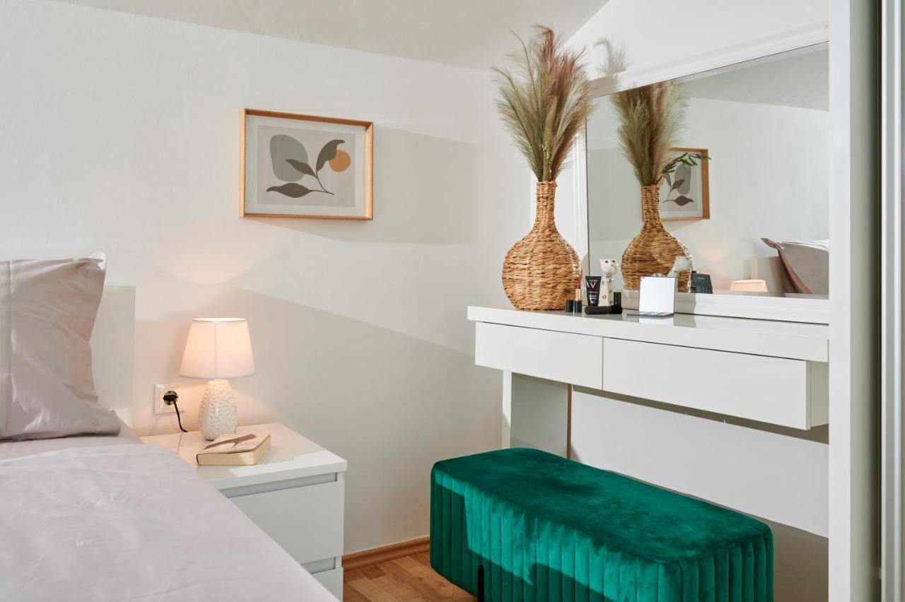 Modern & Spacious Rooftop Apartment With Natual Sunlight Split Buitenkant foto